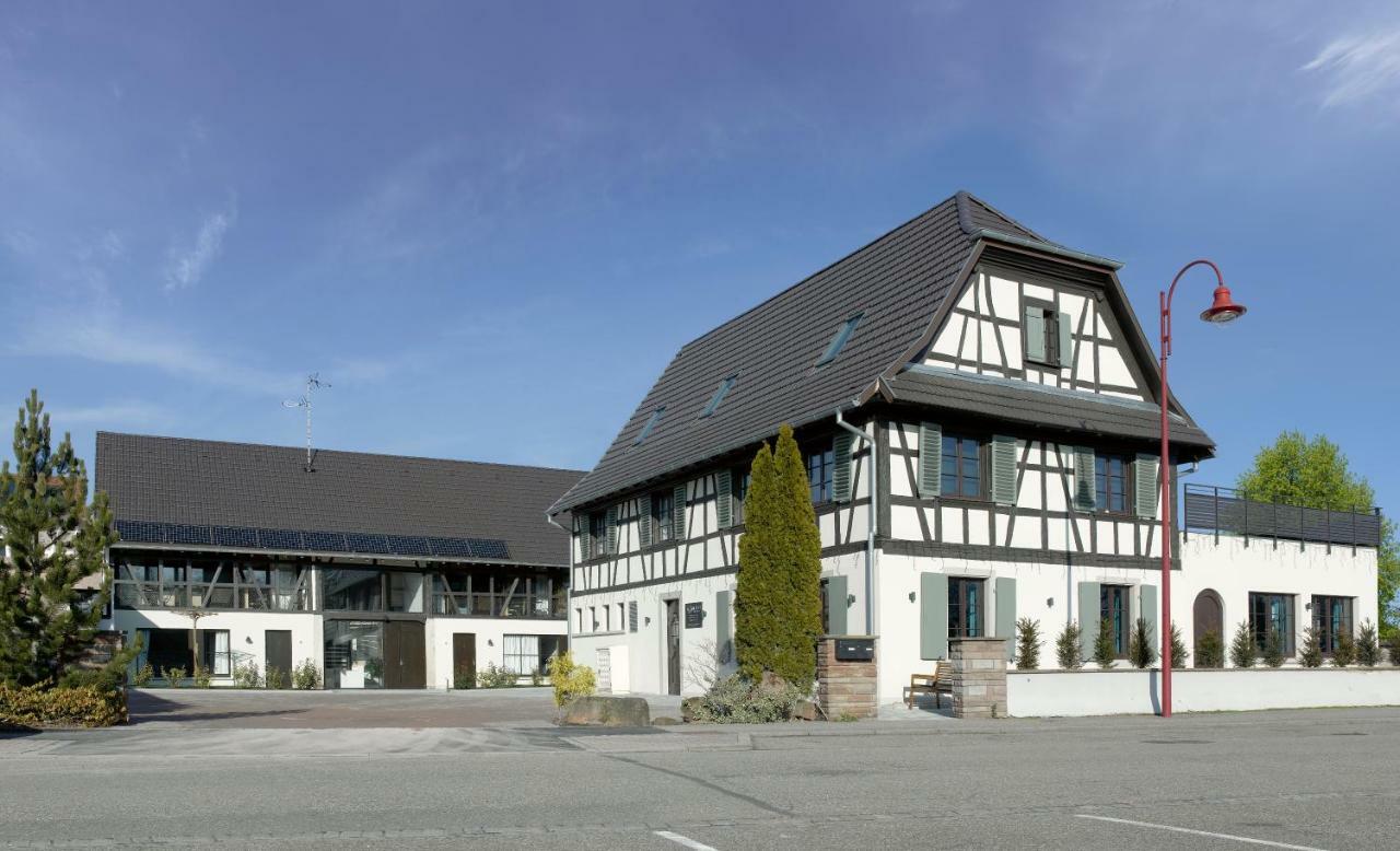 Hôtel Au Petit Pont La Wantzenau Exterior foto